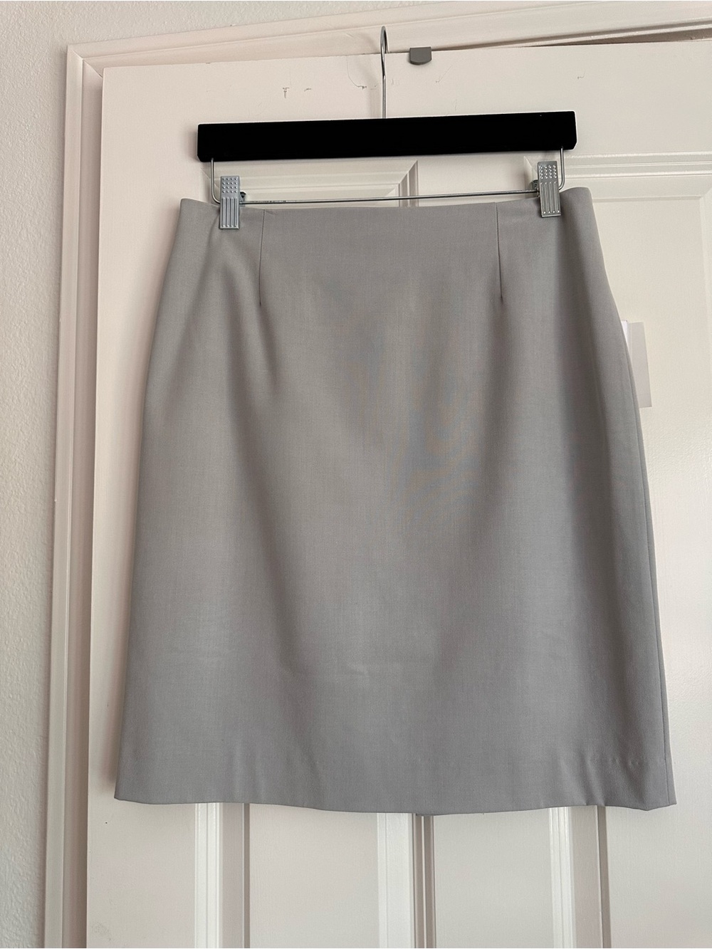 Amanda + Chelsea Gray Suit Skirt - NWT (Size 4)